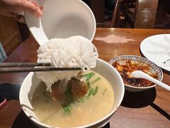 -建新园过桥米线(老街店)