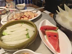 -尚尚仙·酸汤猪手·猪肚鸡火锅(华联万柳购物中心店)