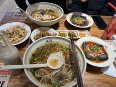 -湘人龙记老长沙米粉(鸟巢店)