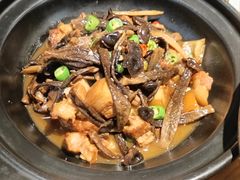 -聚鑫朋酸菜肥肠(文艺路口店)