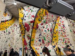 -问山MountQuest攀岩馆