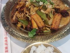 -醉人椒麻辣香锅(王府井喜悦店)