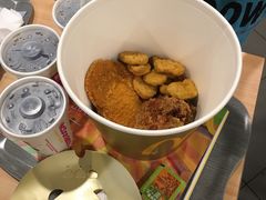 -麦当劳(民盈·国贸城店)