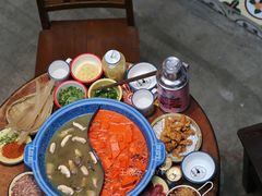 重庆红油经典鸳鸯锅-王歘歘·chuǎ火锅(五道营店)