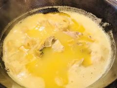 -鲜入围煮花胶鸡海鲜火锅