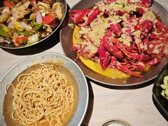 -巴厘龙虾·榜首油焖大虾(音乐学院·沿江酒馆店)