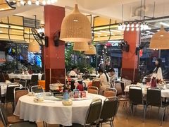 -刘姐啤酒鱼民族演艺餐厅(西街总店)