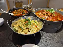 -万重锦·人文川菜馆(骡马市店)