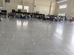 -雁荡山站