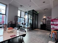-必胜客(松雷店)