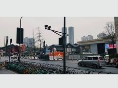 -何师烧烤Pro ·江湖川菜·小龙虾·精酿(太古里旗舰店)