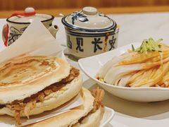 精致肉夹馍-子午路张记肉夹馍(小寨西路店)