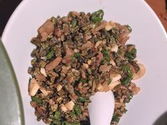 -吃饭皇帝大土家民族菜(荟聚店)