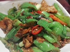 嘉丰小炒肉-嘉丰湘菜馆(芳群园店)