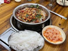 -周良天山牛杂城(天山路总店)
