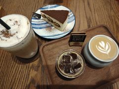 -工页咖啡X COFFEE(龙东路店)