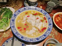 老坛酸菜鲩鱼-缪氏川菜(深圳北站缤果空间店)