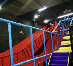 -蹦贝运动中心·蹦床·攀岩·闯关(龙岗店)