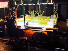 -六合夜市