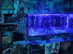 -荒岛实景沉浸密室(江汉路1店)