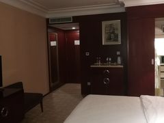 -扬子岛酒店(重庆洪崖洞解放碑店)