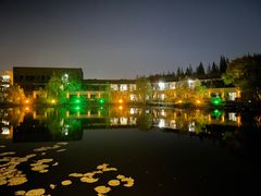 -上海怡沁园度假酒店