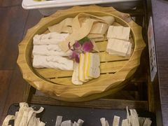 -滇釜火锅·能喝汤的火锅(车公庄店)