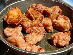 -江南猪肉商会无限续吃(弘大店)