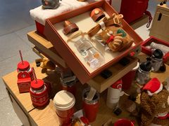 零售区-星巴克臻选(上海中环广场2F店)