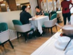 -山顶沙河粉-粤菜馆(凯旋店)