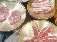 -臻牛烤肉
