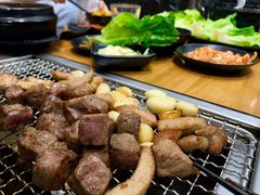 -肉甲韩国木炭烤肉(新壹街1店)