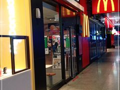 门面-麦当劳(武昌火车站店)