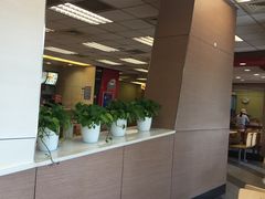 -肯德基(珠峰店)