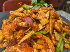 炭火干锅鱿鱼+虾-炭舍干锅(华发商都店)