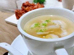 酸辣目鱼蛋汤-小大董·烤鸭(凤凰汇店)