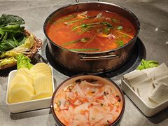 -野山舂·贵州现舂酸汤牛肉(民生路店)