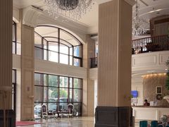 -汕尾巴黎半岛酒店