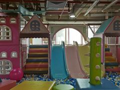 -星舰梦航(广百广场荔胜店)
