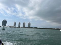 -三亚游船旅游中心(三亚鹿回头游艇游船公共码头店)