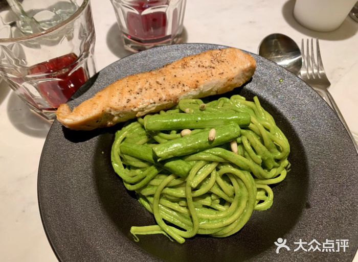 bco豆库(中集文昌店)罗勒鸡肉意面图片