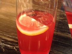 -东方红海鲜百汇(国际大厦店)