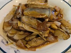 -霄汉牛三鲜湖北砂锅菜(万松园2店)
