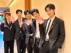 -拙味兄弟·活龙虾·旗舰店(环城西路店)