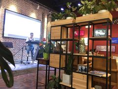 -桉树林A coffee 森林餐厅(三圣乡店)