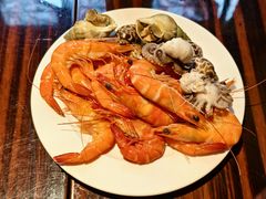 -广州万富希尔顿酒店·感趣自助餐厅·金秋蟹宴生蚝海鲜刺身