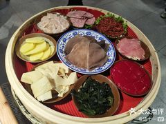 -山悦里 山野·鲜火锅(罗斯福广场店)