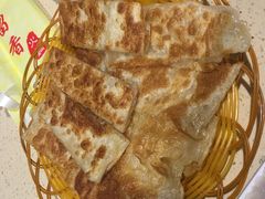 手抛饼-蜀留香火锅·始于1999·原四川老火锅(白堤路店)