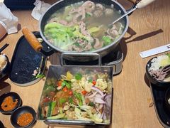 -川堂风·跷脚牛肉·乐山爆炒(宝山日月光店)