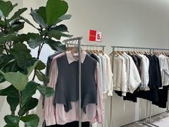 -百年港湾奥特莱斯(香炉礁店)